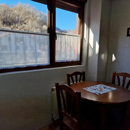 Remona 2 Apartment *